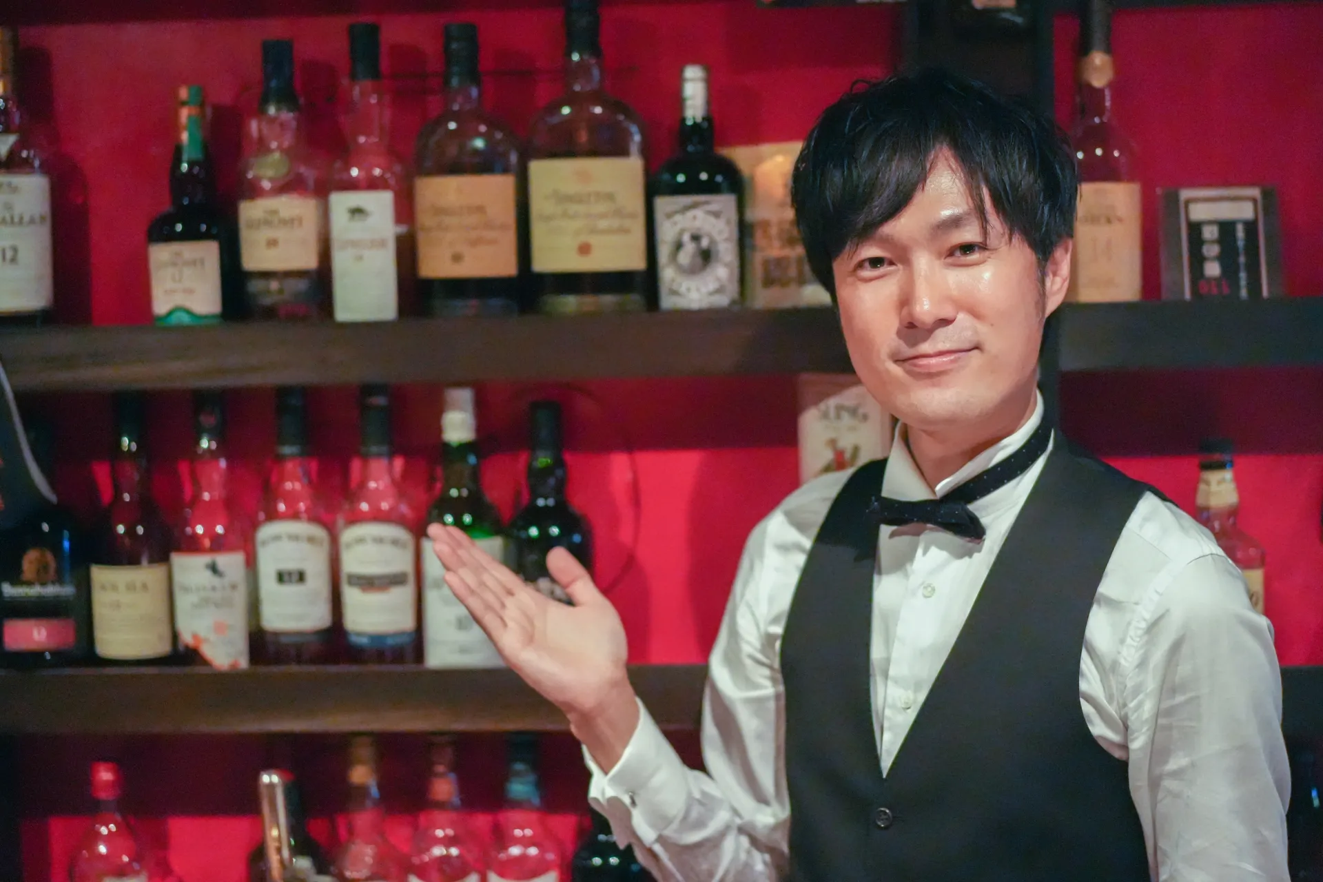 名古屋のマジックバーおすすめ7選！マギー審司が来店するモメントスも紹介